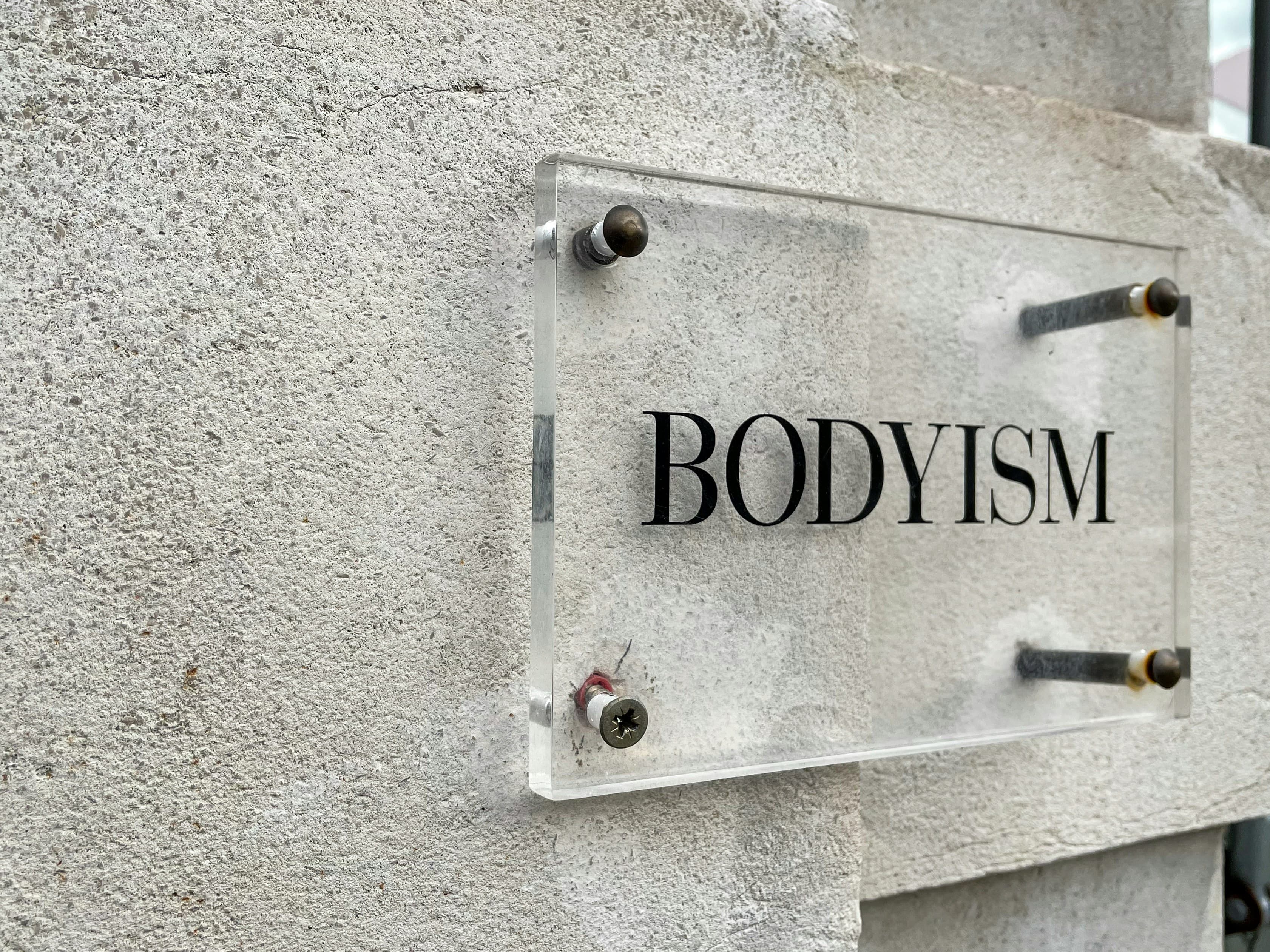 Creating Effective Business Signage: Design Tips and Best Practices